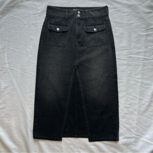 ✨NWOT Free People Madison Denim Maxi Skirt✨
Size 6/27